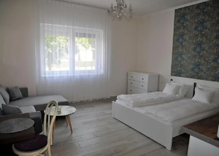 River בית הארחה